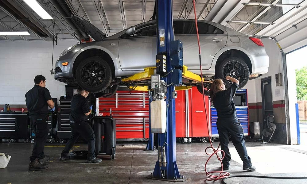 How Failing Shock Absorbers Affect Tire Contact with the Road